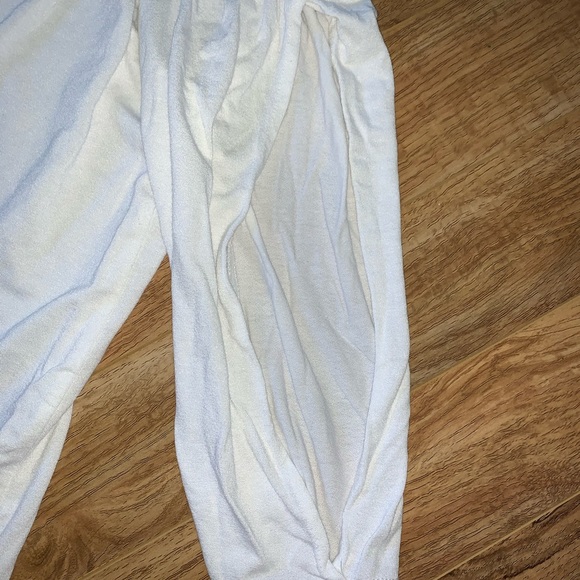 White Dynamite Off the shoulder shirt with slits - Picture 2 of 3